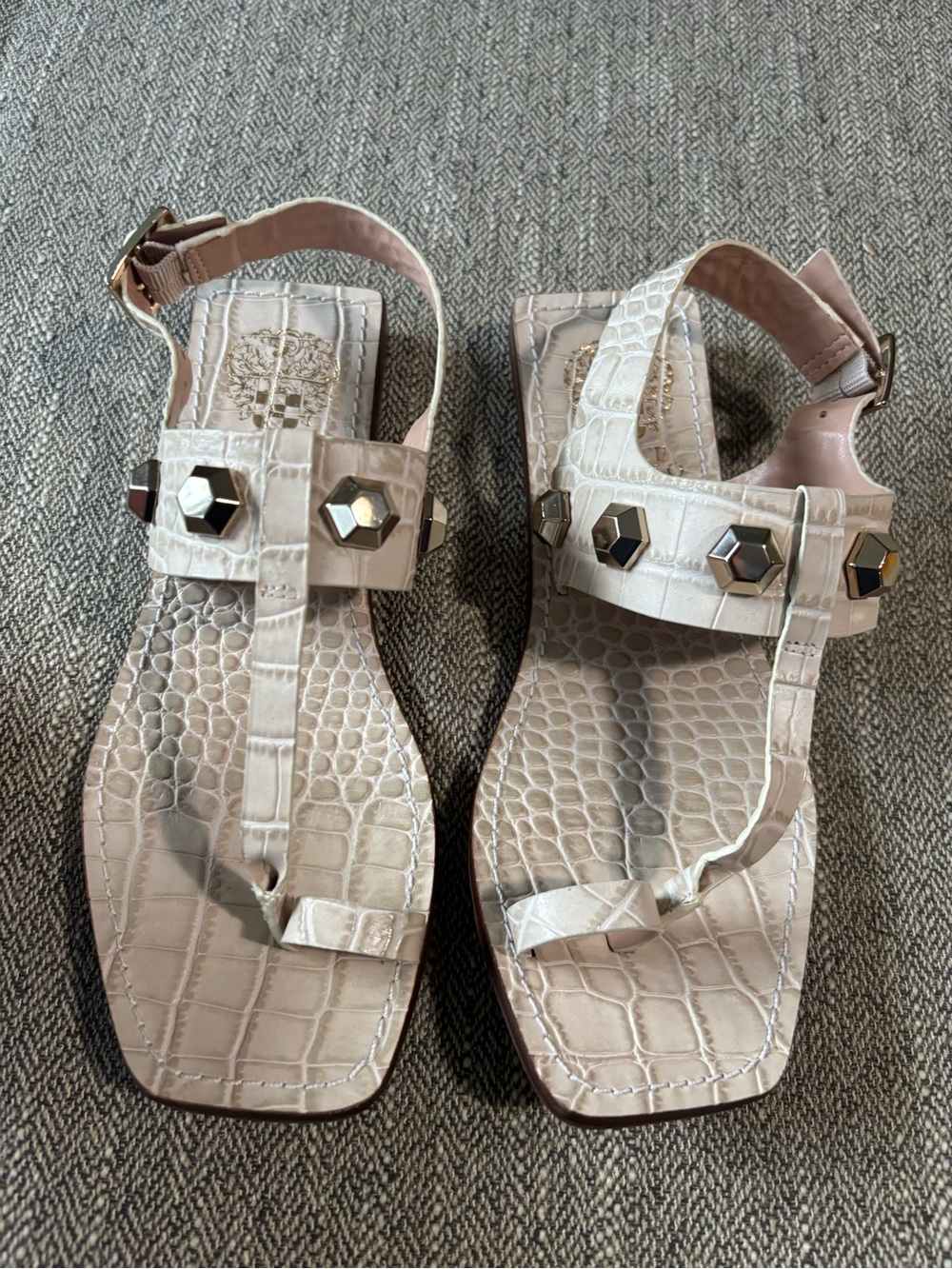 Vince Camuto lt taupe Croc-Embossed T-Strap Sandals with Hexagon Studs Dailette